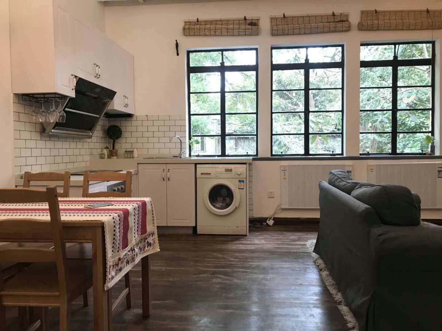 0a494a3c0b654a2b9f09141f2756e255