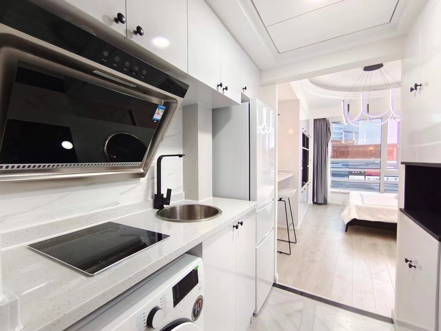 10745992-540f-4ddb-bcac-49710b0cdea6