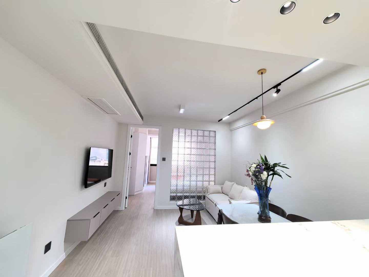 1718775784591_kt04wbltyexicrfmk2bbn