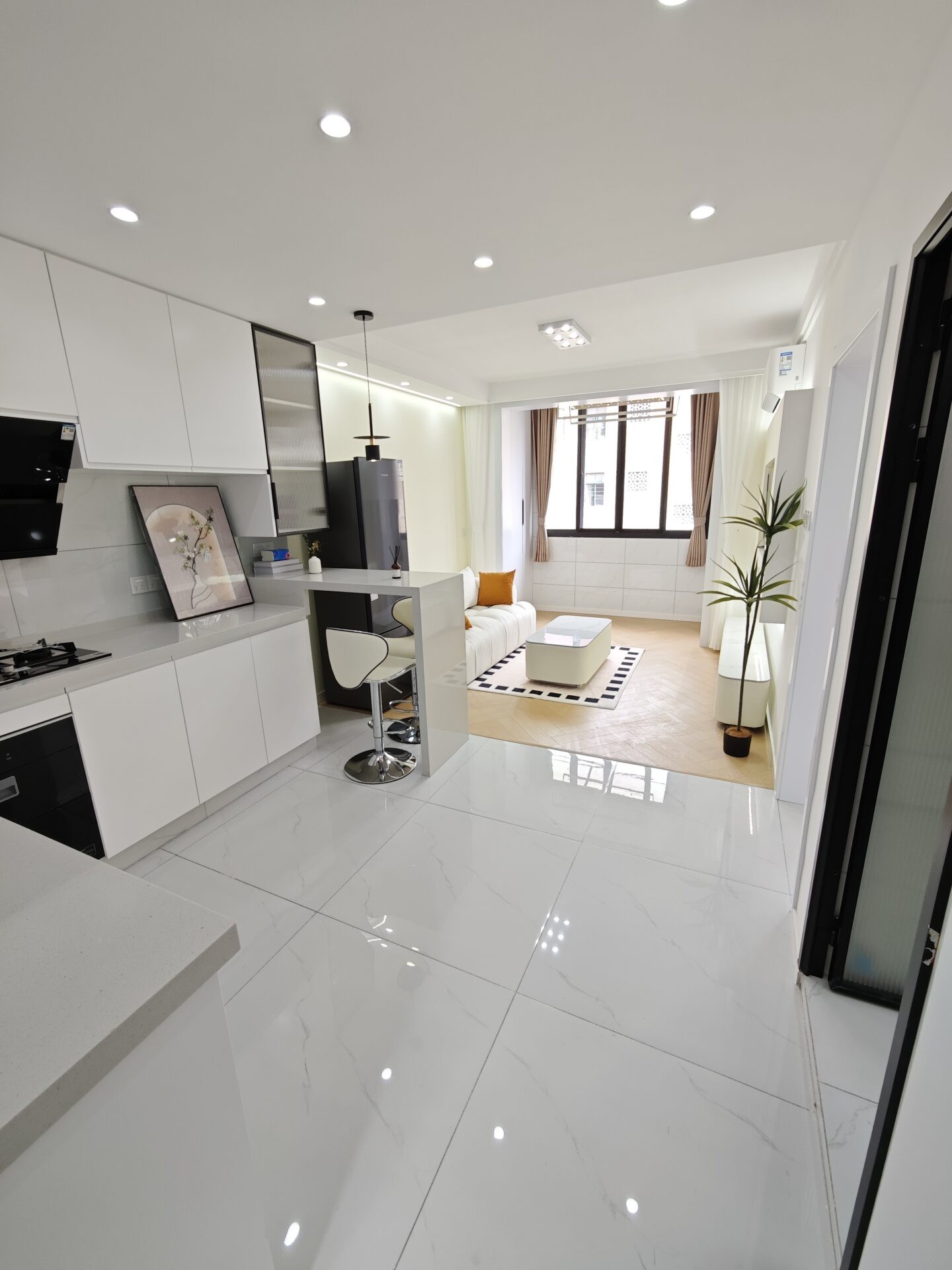 1720776369196_gyh2n8afq1dzjzlk76syw