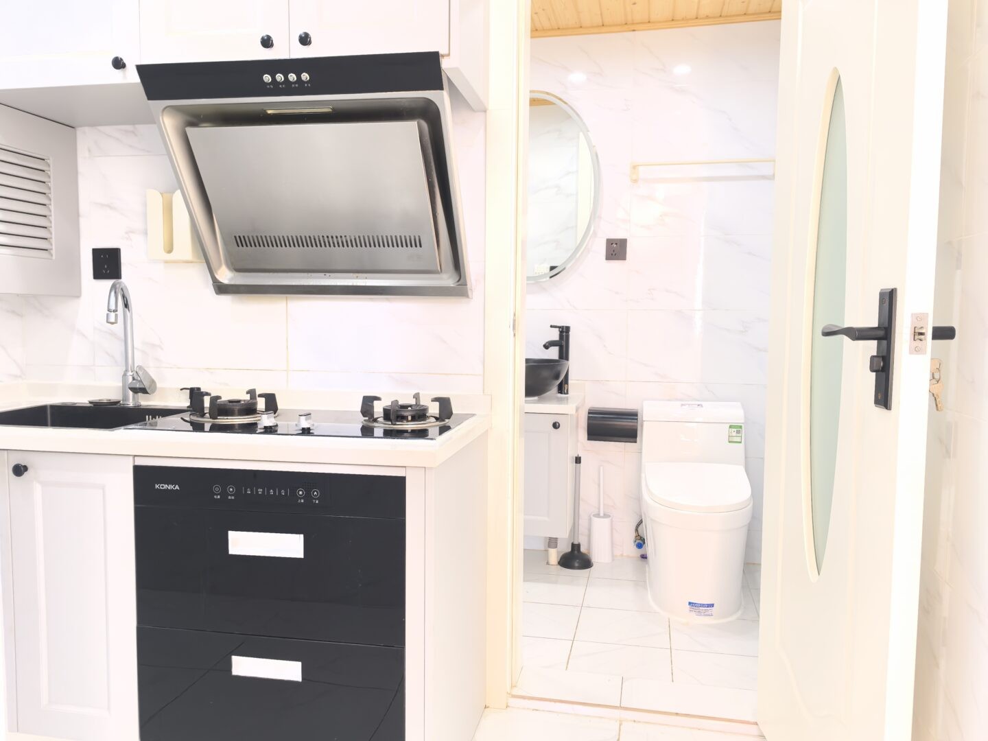 1742534177299_29ky7q5yvzjt4awfz1wmn-1