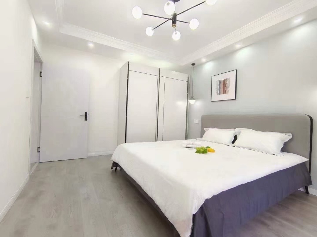 1748401834142_8mr856b8deoxinvzuowm6g