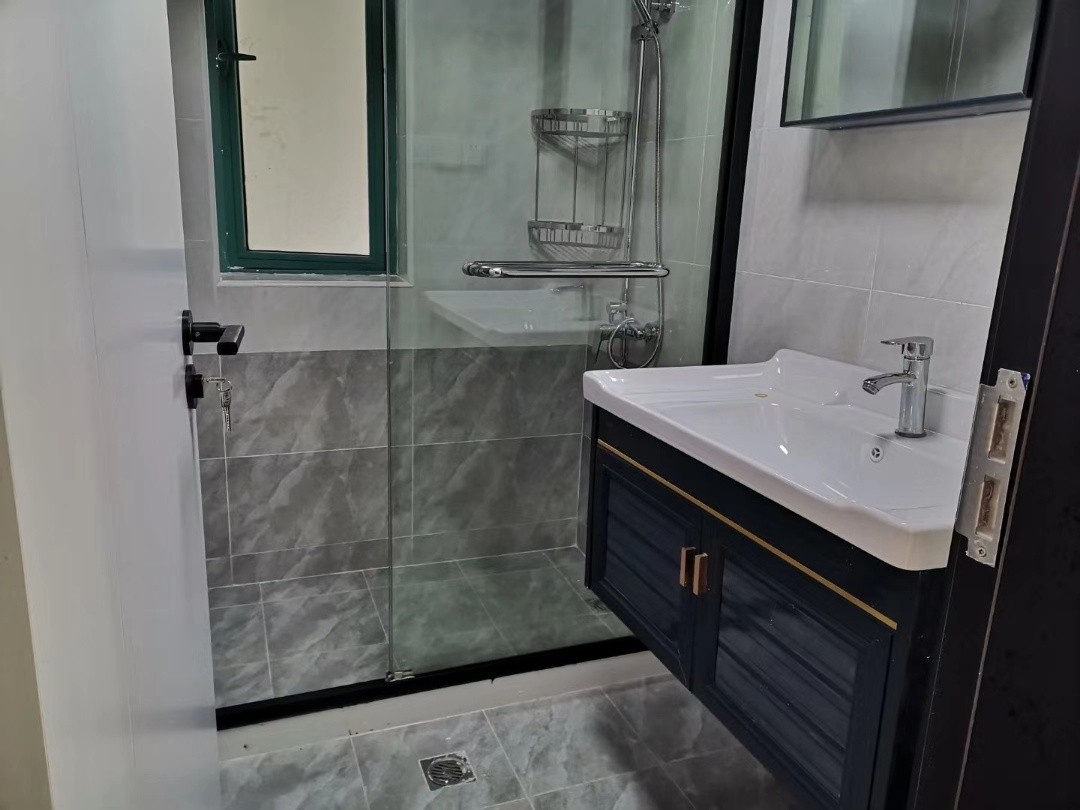 1748402163876_s72b28gan7fih4gox7yn4l