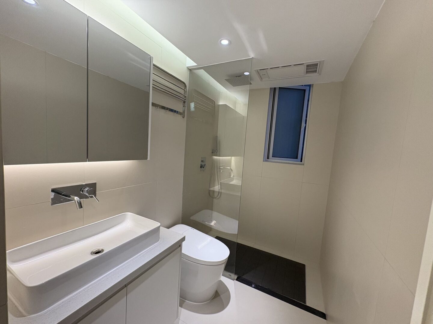 1750036328514_8y3twuun8fptyv6jg8zqx