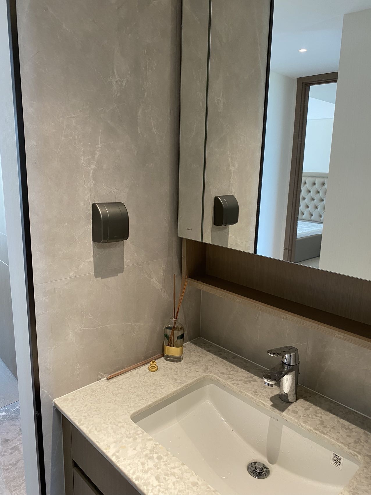 1751294003697_g5wyw1i06i7zqtq9o3x3j