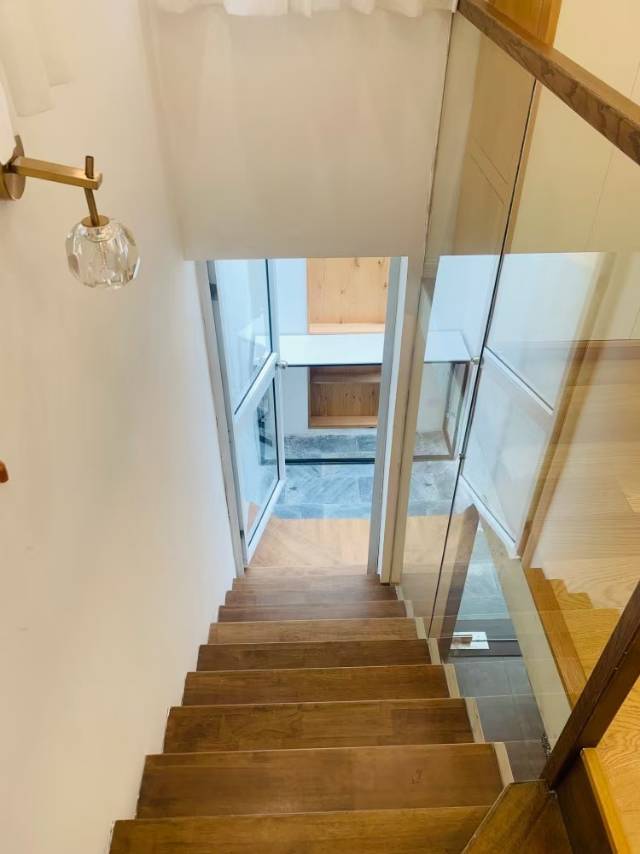 1753771414454_r8vsfy05mffuajd8hzm1d