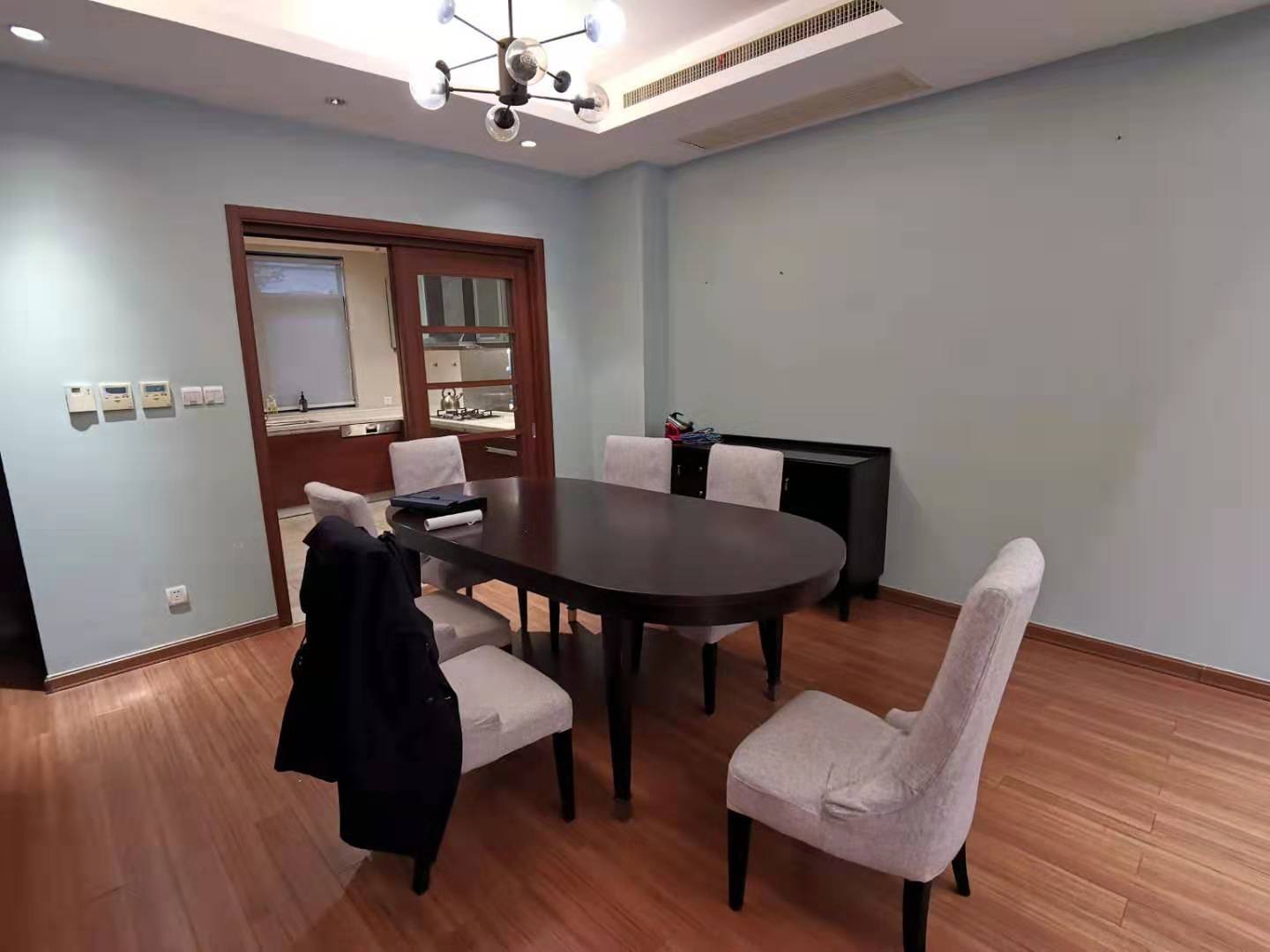 1b4cef65-c0aa-496c-8c5f-8f2e7fa13983