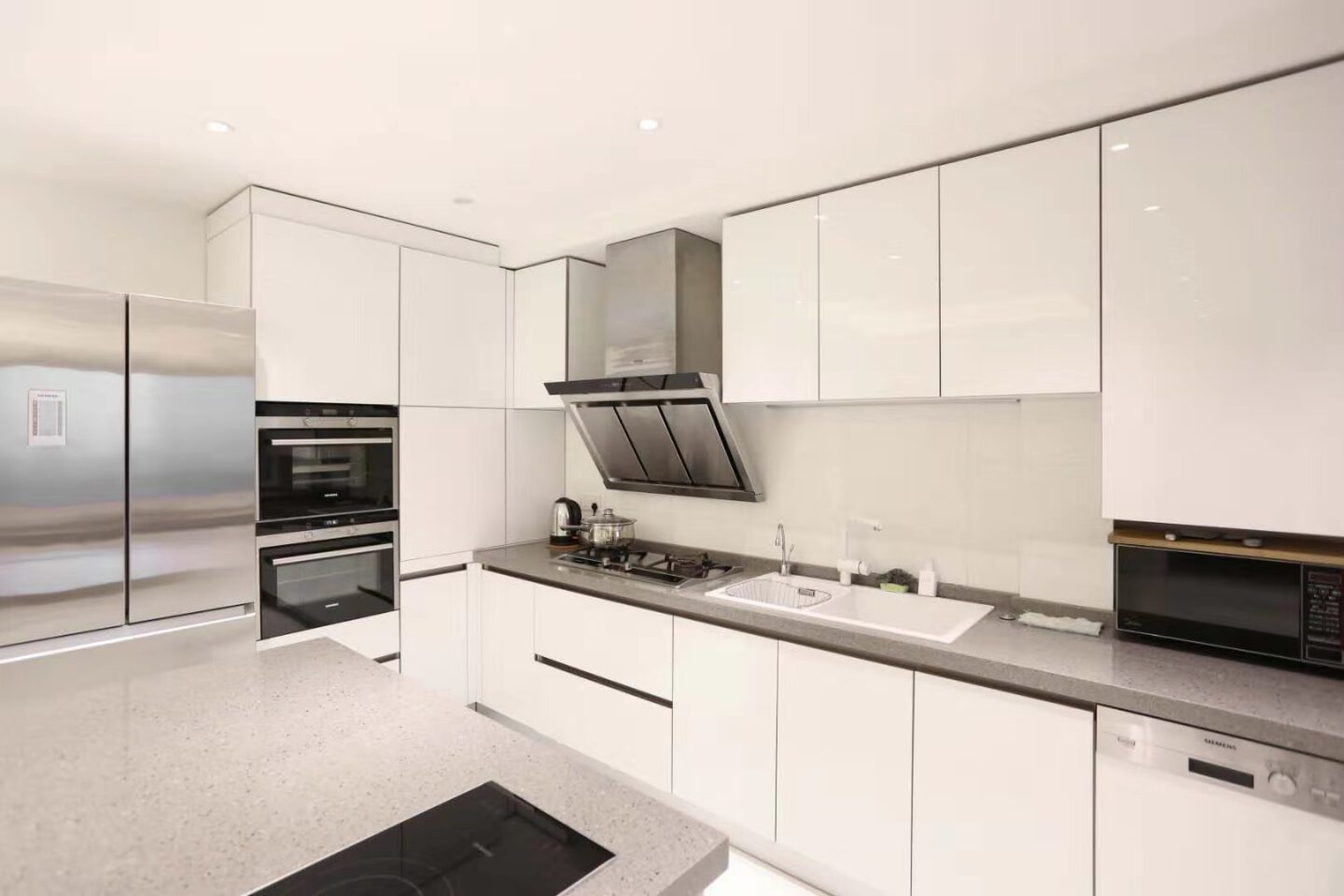 1baa3290-2ef8-4038-a754-4e18fe3bd697