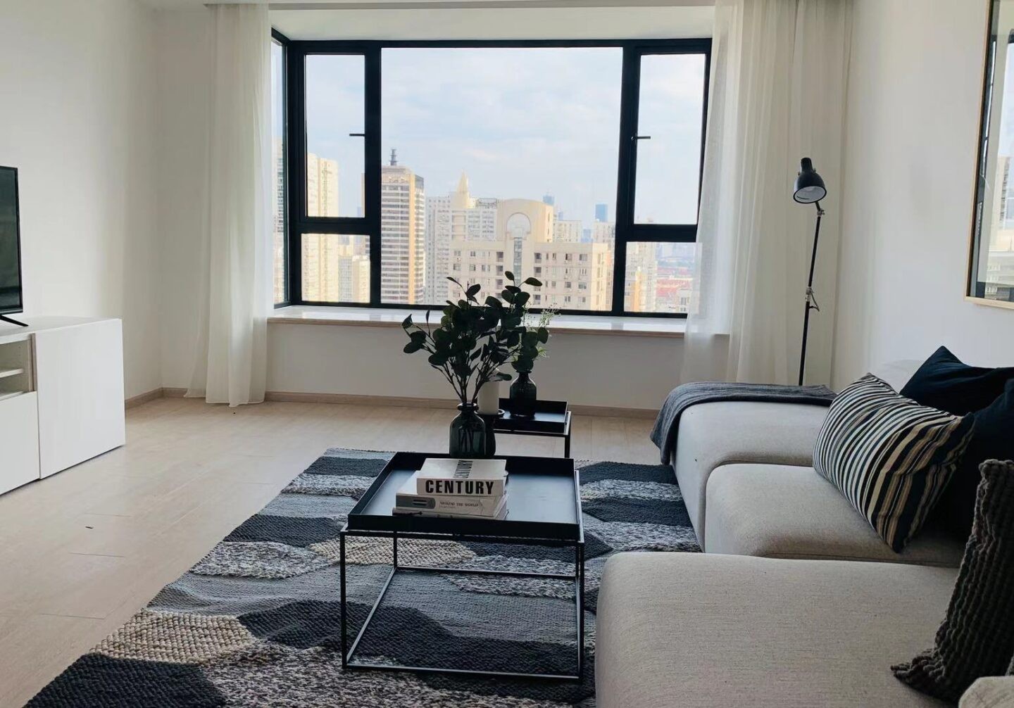 21029240-4b29-40da-8ec6-dd7469f5ad21