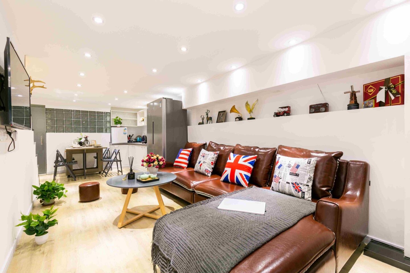 2193eeba-8e4f-4e92-b377-df1ade607852