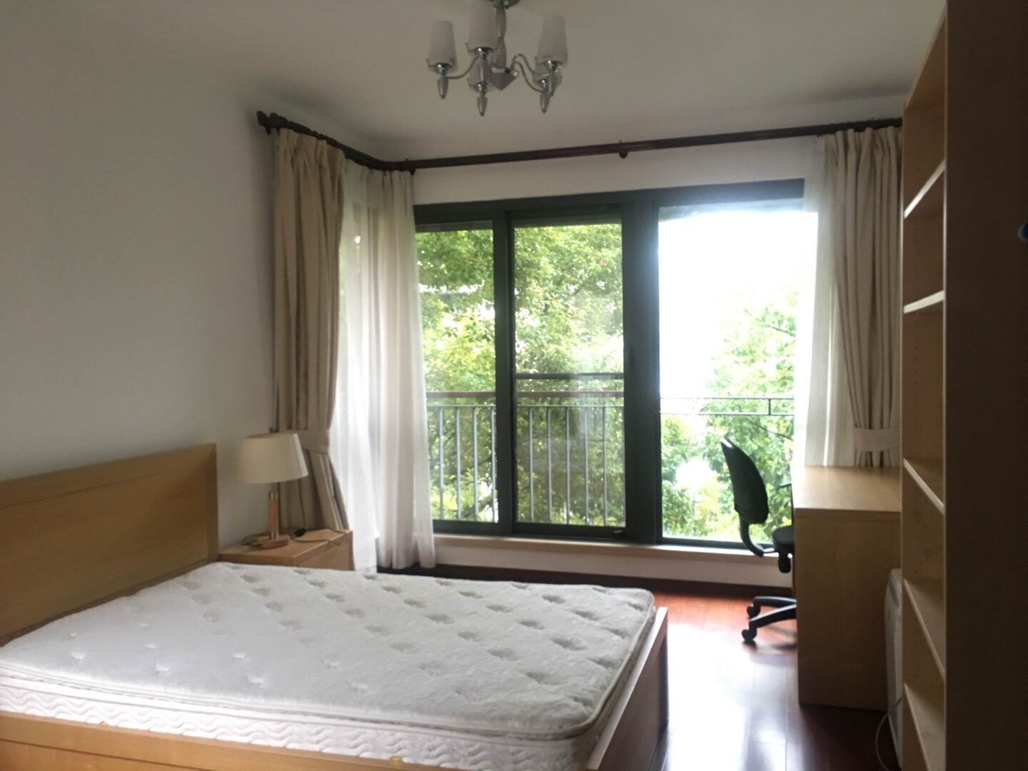 22ab70fe331a4ab798428eeb178d6568