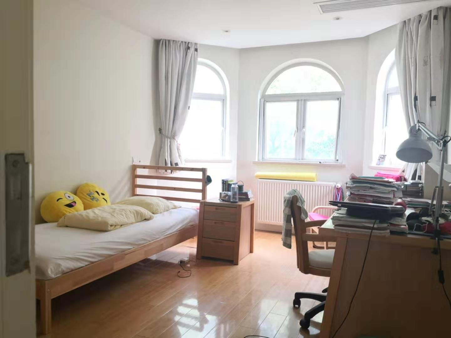 2c5fb78a-64c2-465c-8419-9d33023ebaab