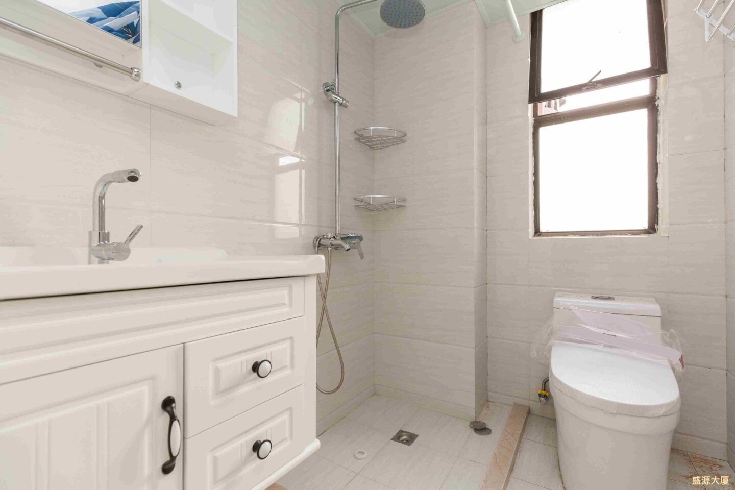 351df7e9-0df3-4bb1-ad5a-8f4c6bcd9ef1