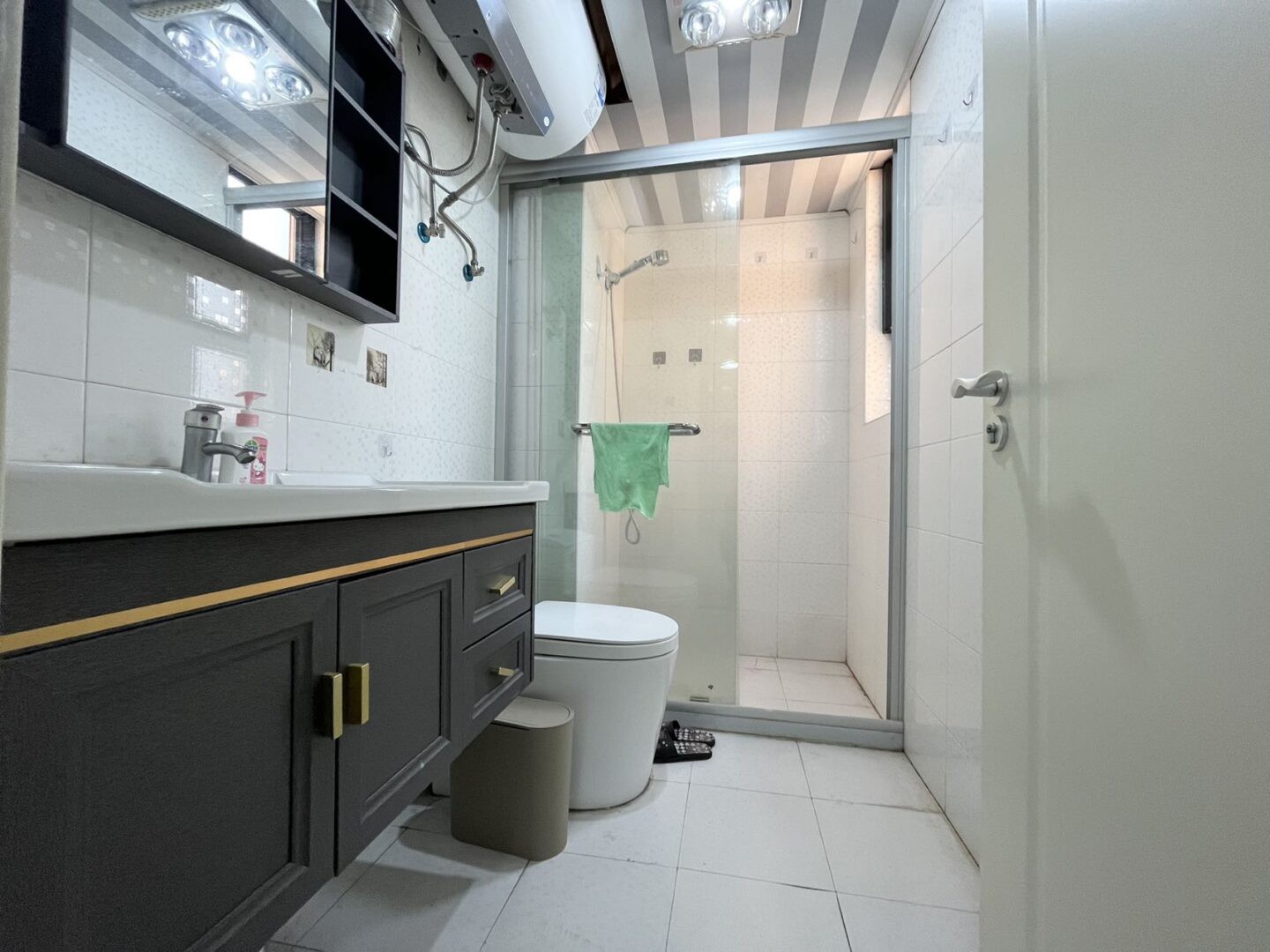 3859684012699b059c70433b8aa4d74e