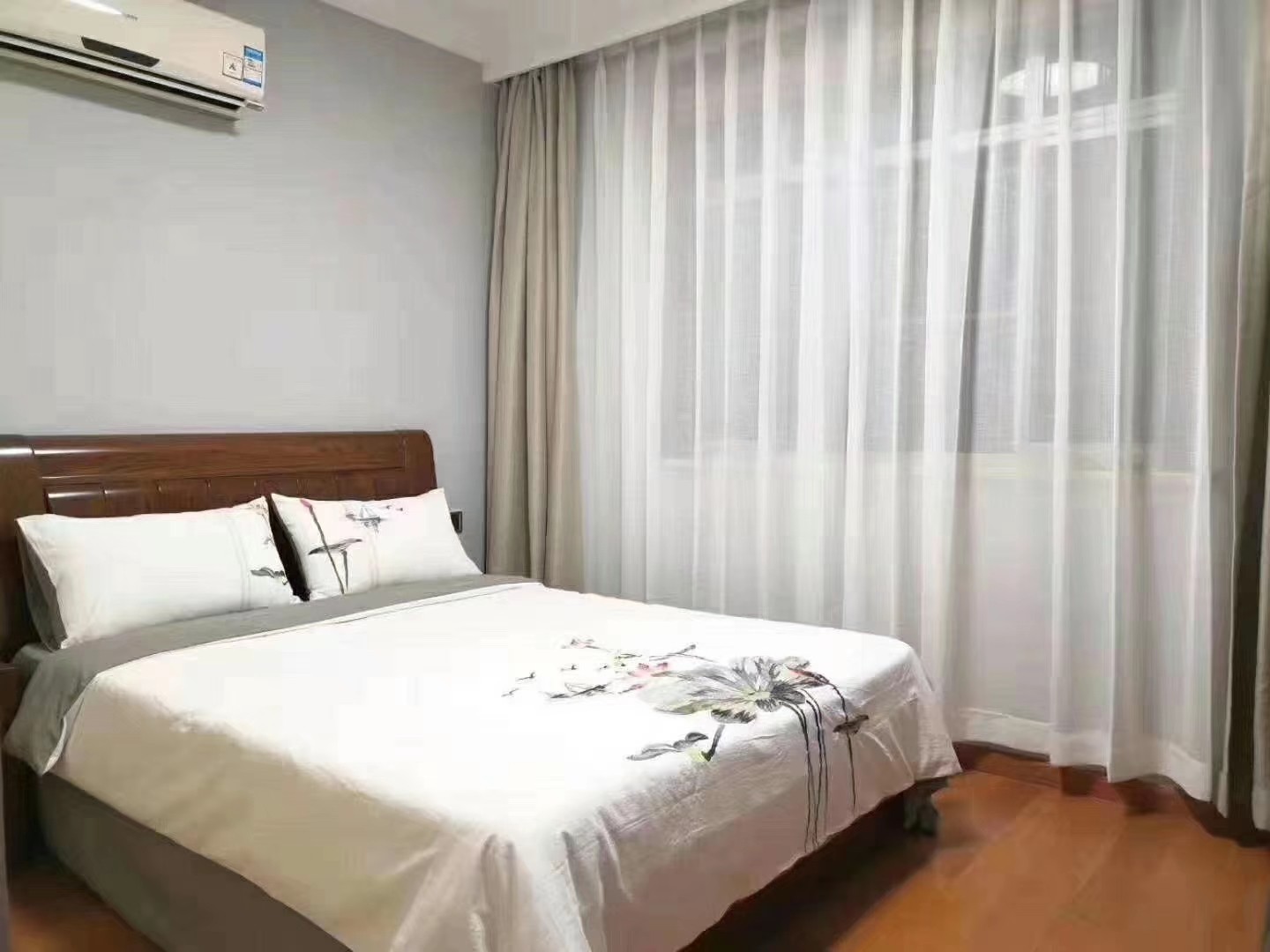 50a4c708-7bc8-4a02-b976-2e0dc604fafd