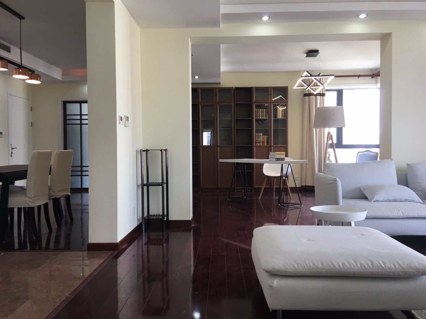 54b22f9d633b4126b65e6b3900c2f9d1