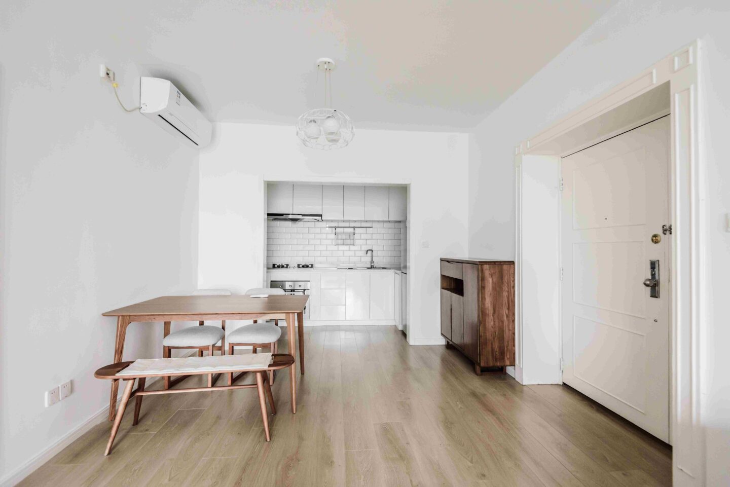 59adf780-222d-44a3-8c9a-151f749b37c7