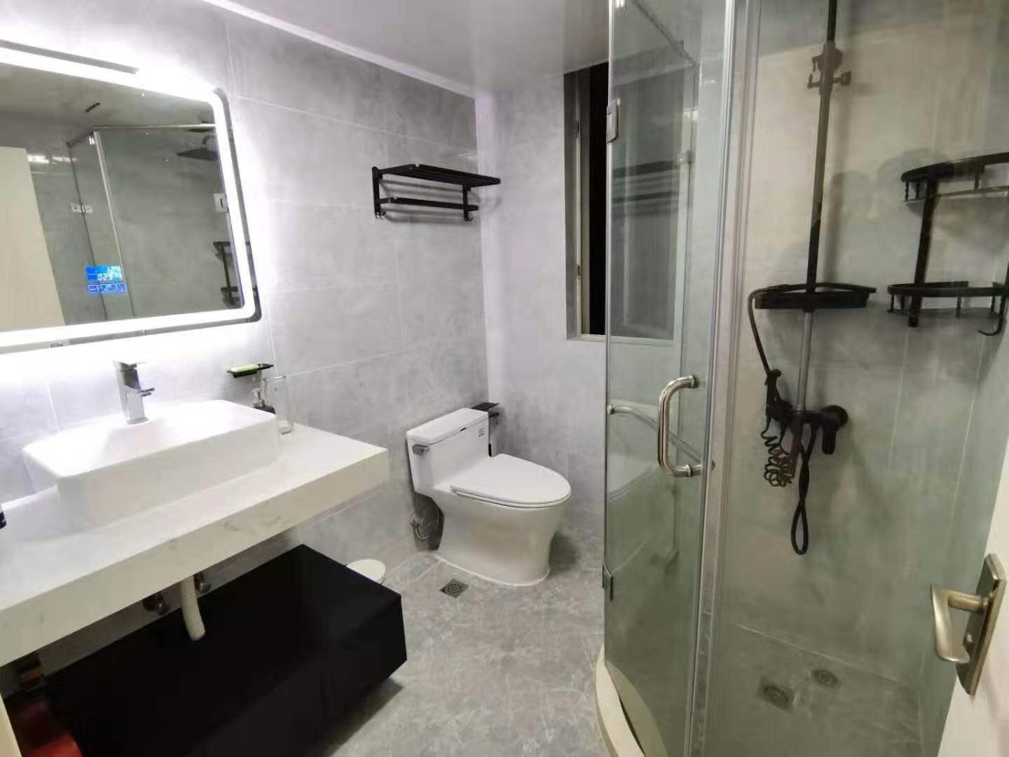 66c5d4c3-69cf-4f81-9935-acad76a8e297