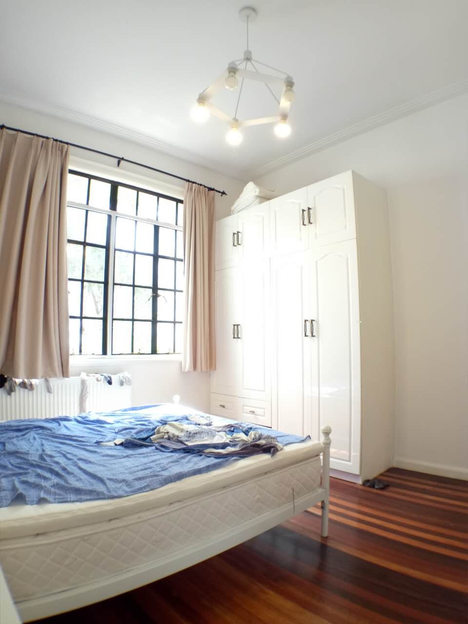 67871fca950d455c8406bf98397e4b77