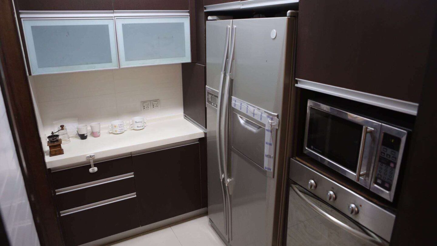 838745b2-ec6b-49e3-a598-c1a8a4a9d30f