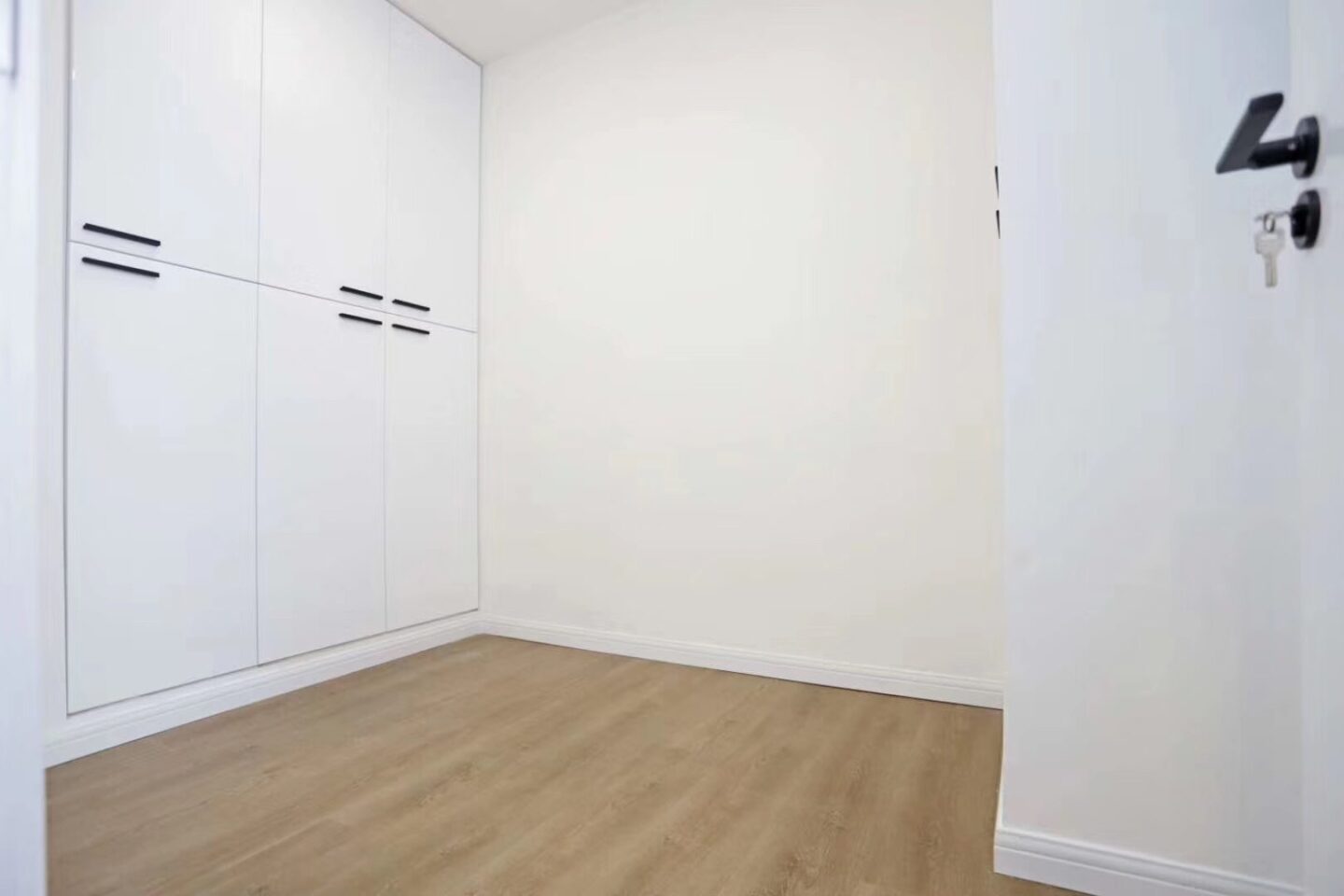 858092d6-3da1-4b67-b65d-81a408acd7d5