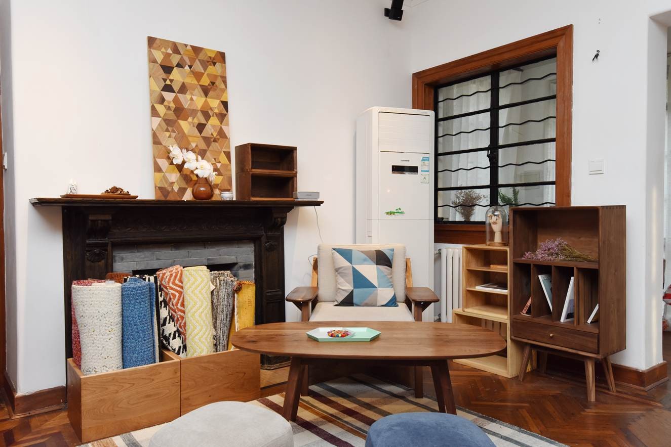 8b98b2ca75154f5b8e78c53a394dbfc3