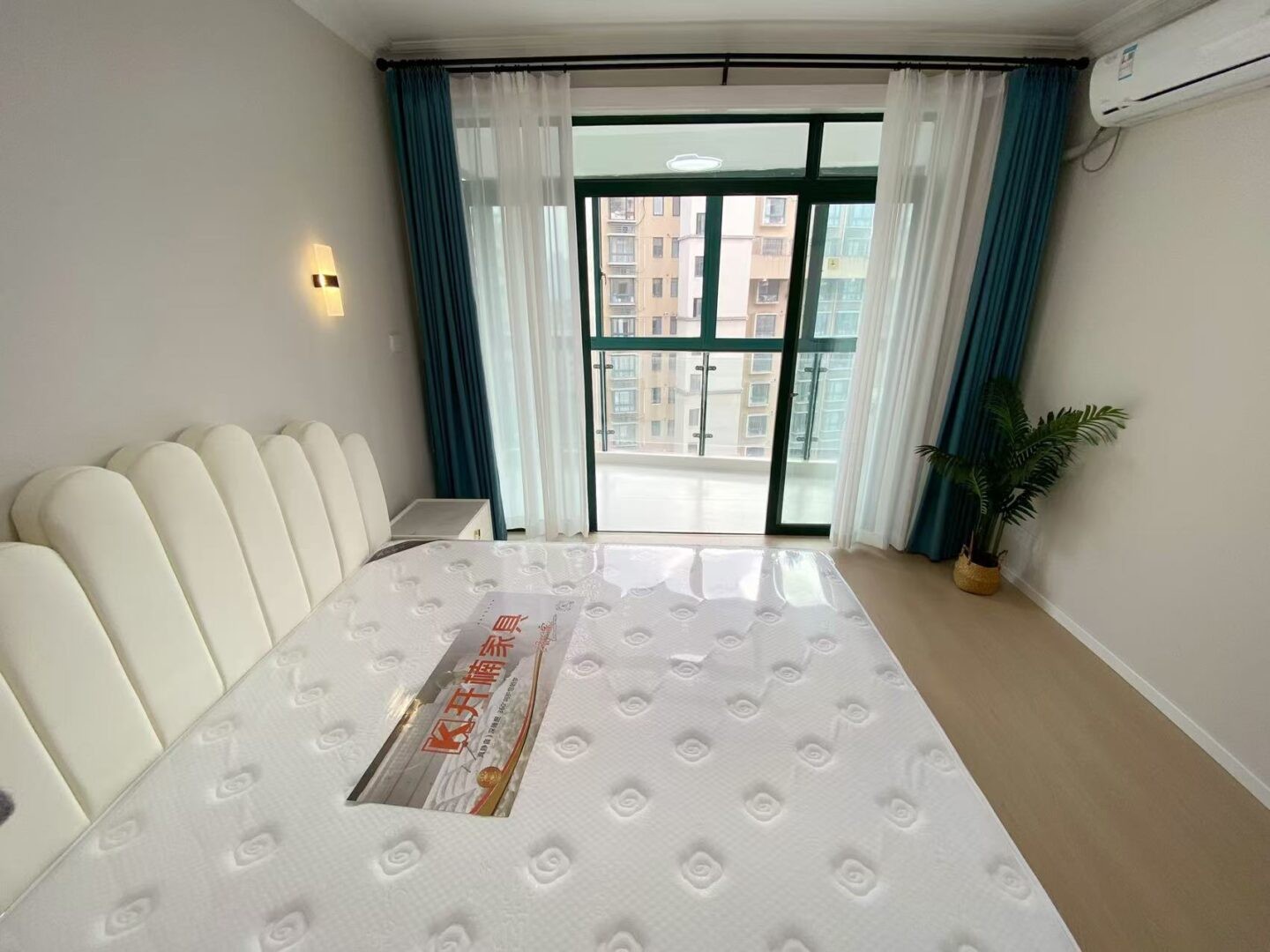 92b8230133c624f7a1966d097d239a36