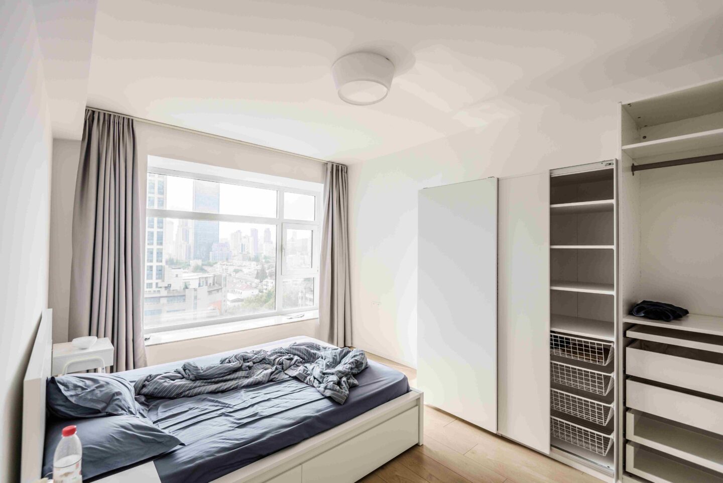 94037048-e5d7-4849-a000-fd3592769163