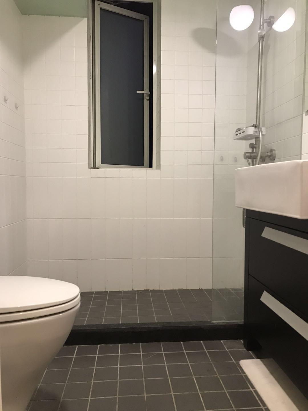 9efe4bab-aad6-48b9-b312-036b01a43768