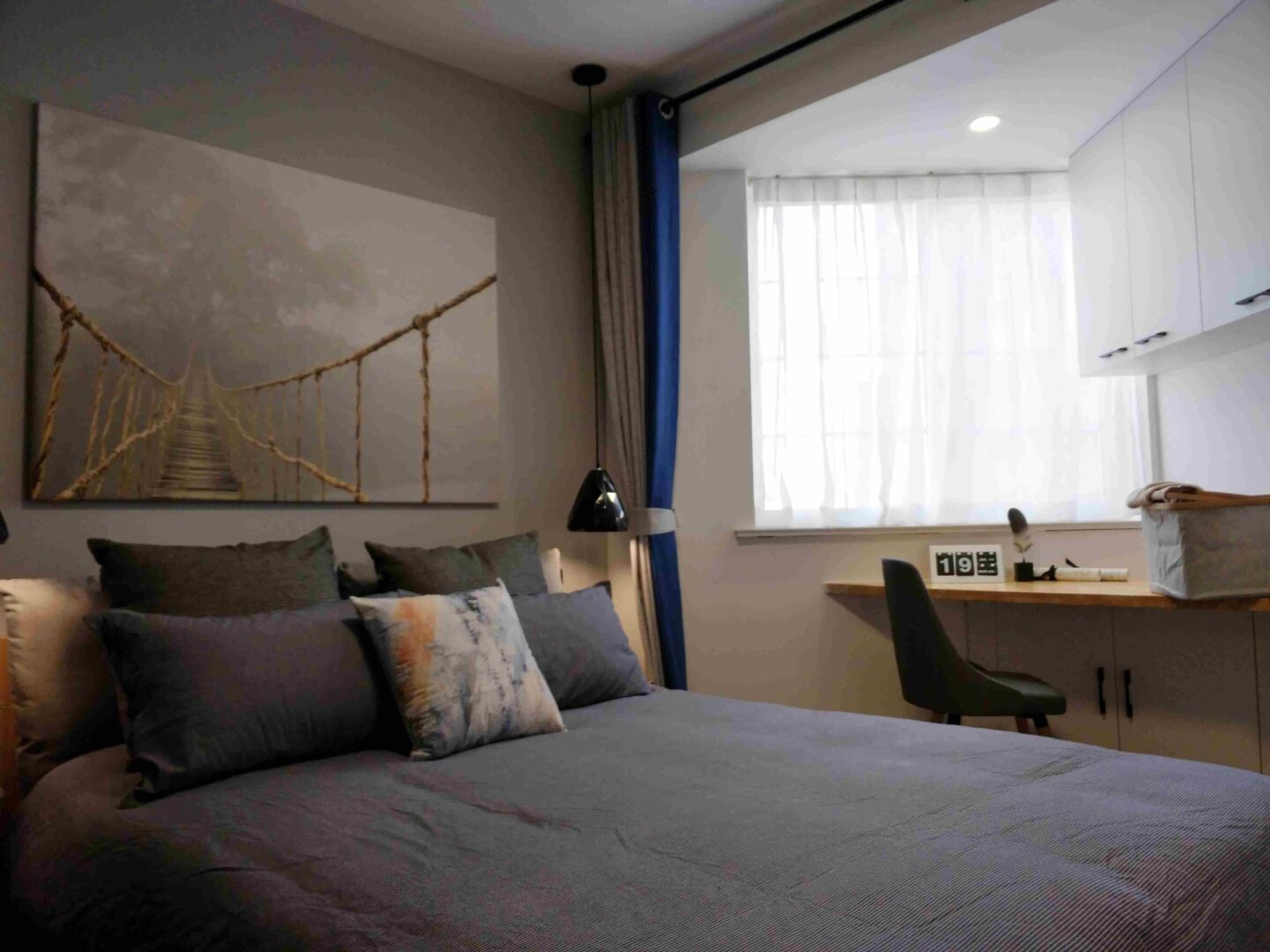 aa910af9-2c8d-416d-b363-82cc60b7e1ac