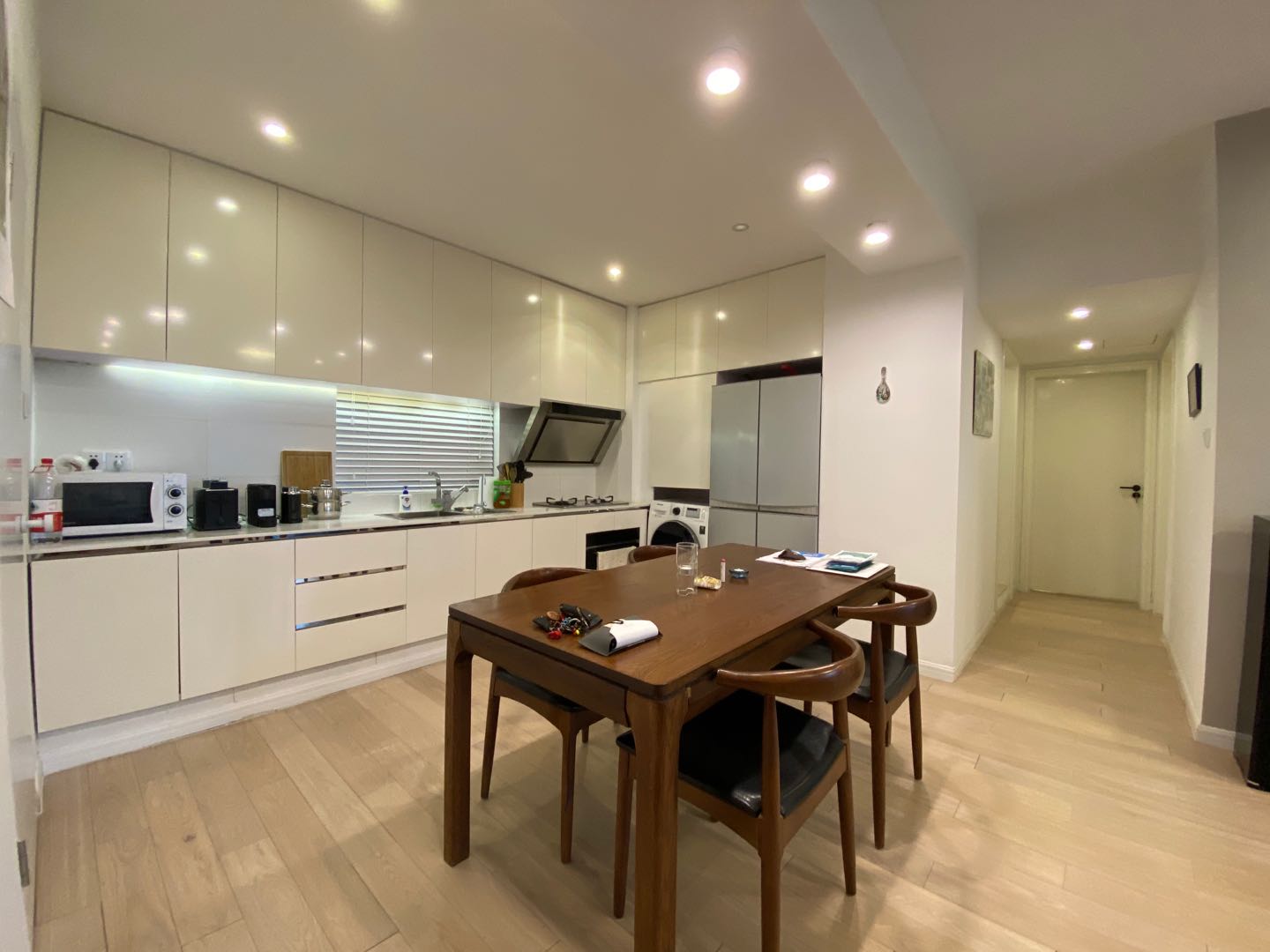 ambassy-court-19581-nSp559