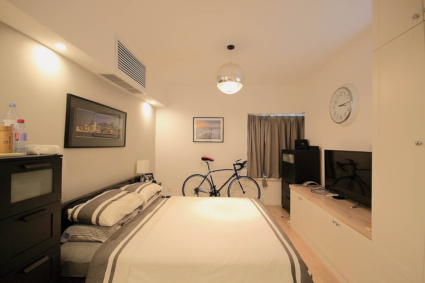 ambassy-court-19582-MOzYi1