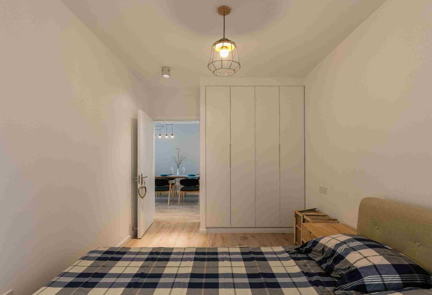 b0eea04e-6746-4330-9a32-86294fed85e3