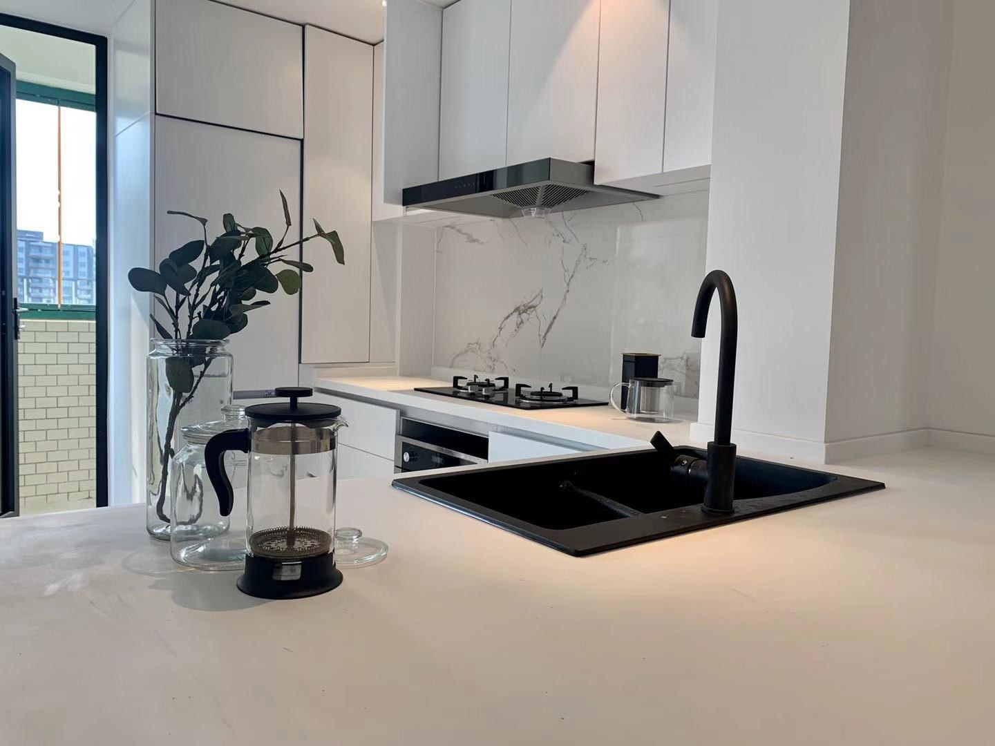 b40cf06b-a9ec-4518-beb6-bd046c92685a