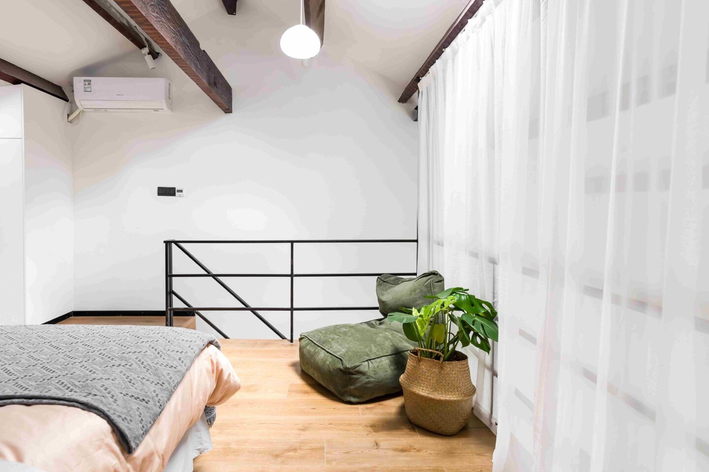 b4a44535-ef15-4664-9542-c577f5e480fd