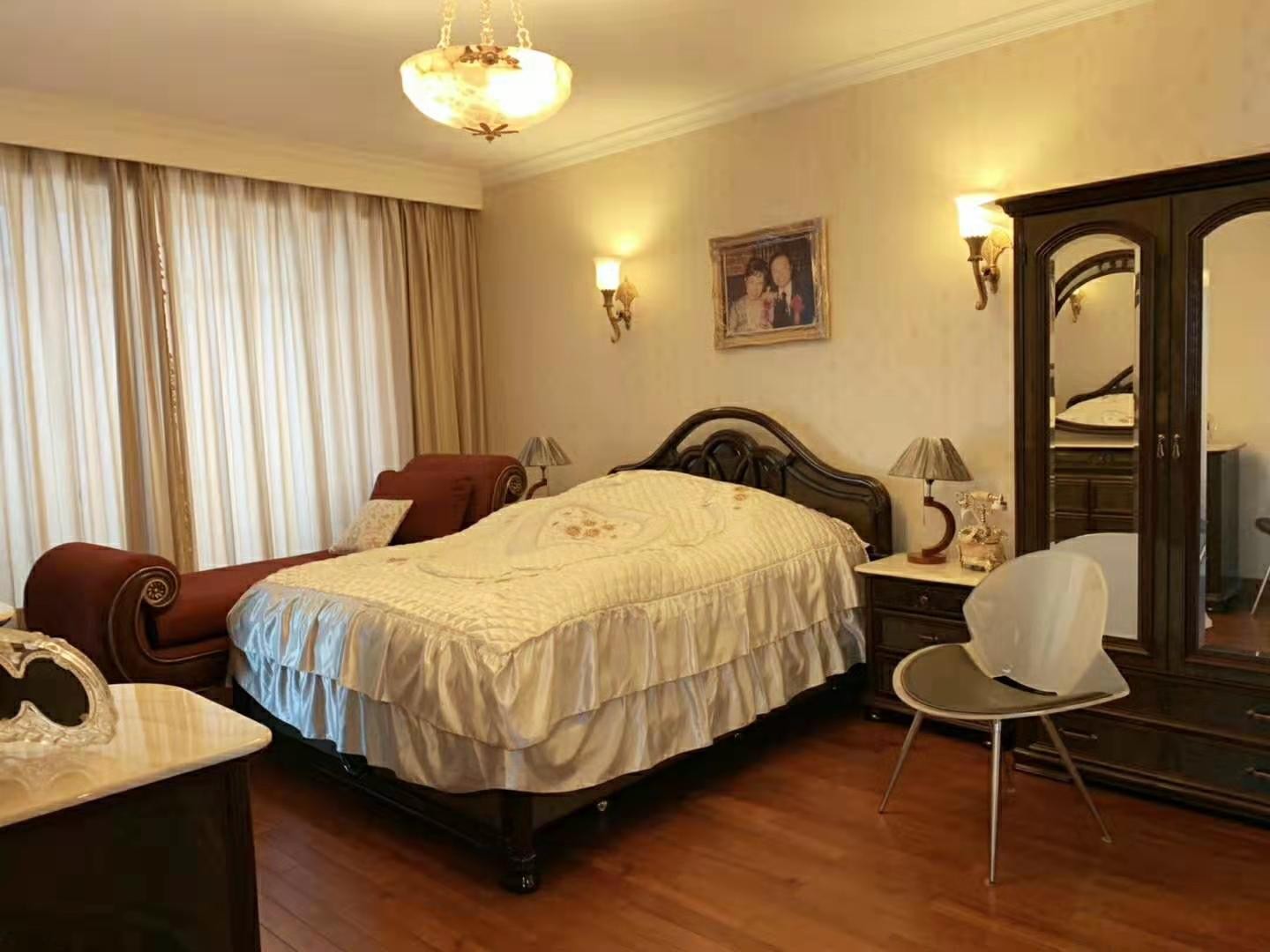 b5eb7ec5-8399-4244-86f7-aaaee1cba38b