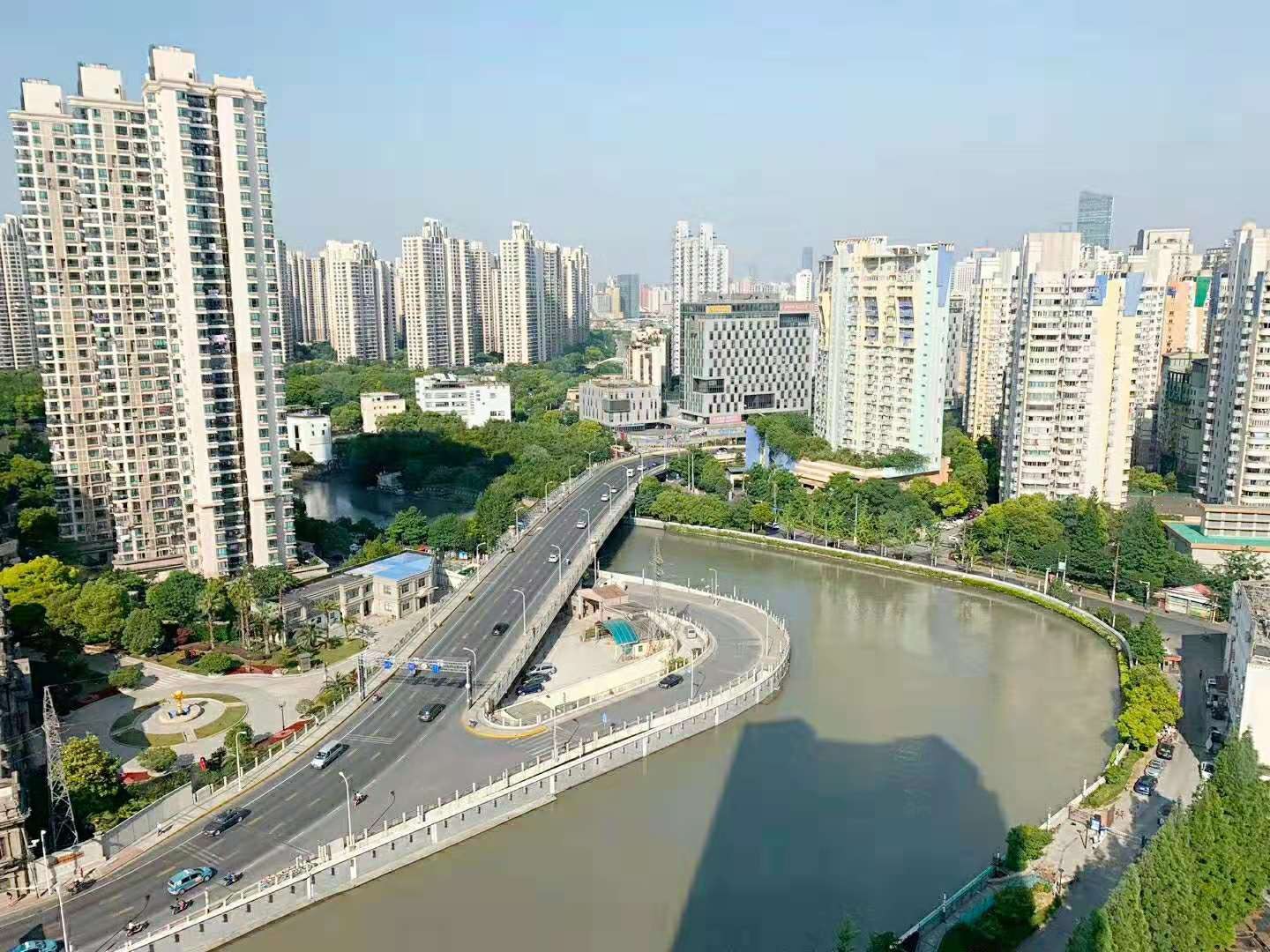 b70b5797-2616-42a2-b6da-3e1f5f13f8de