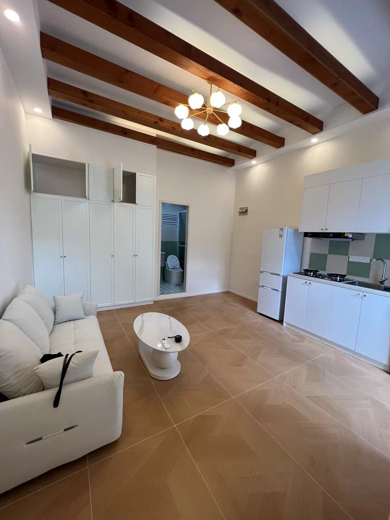 b8f06a3535ece14fc8b5c675edf1903b