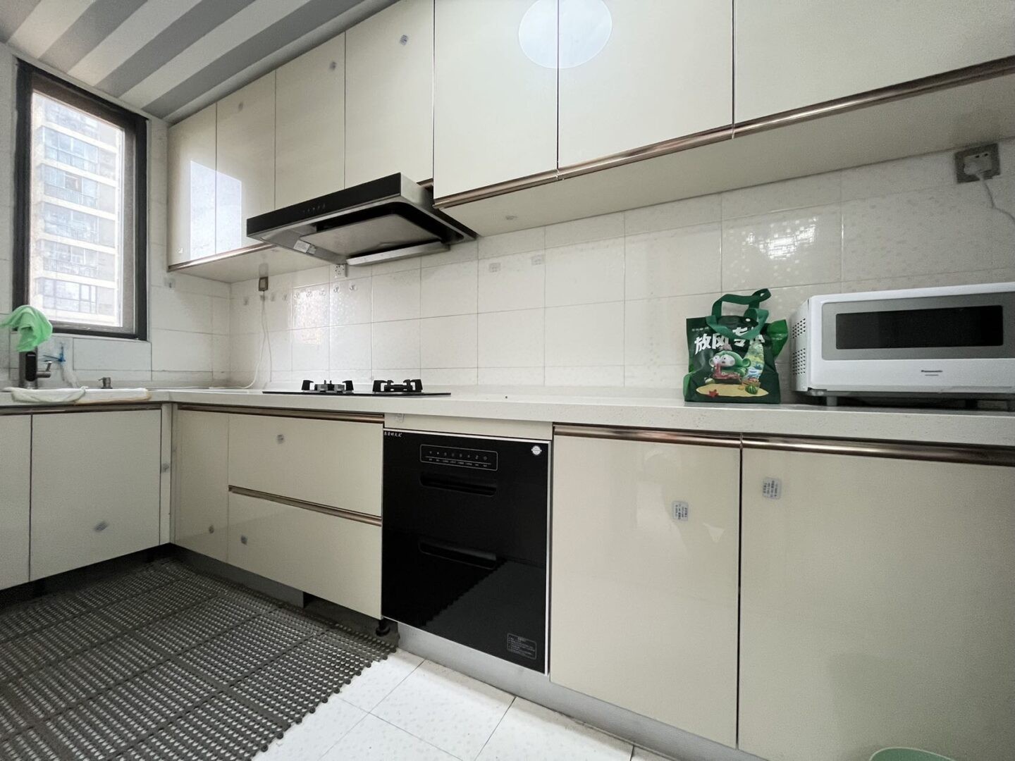 b93d93d28a823aa3253becfb01250eec