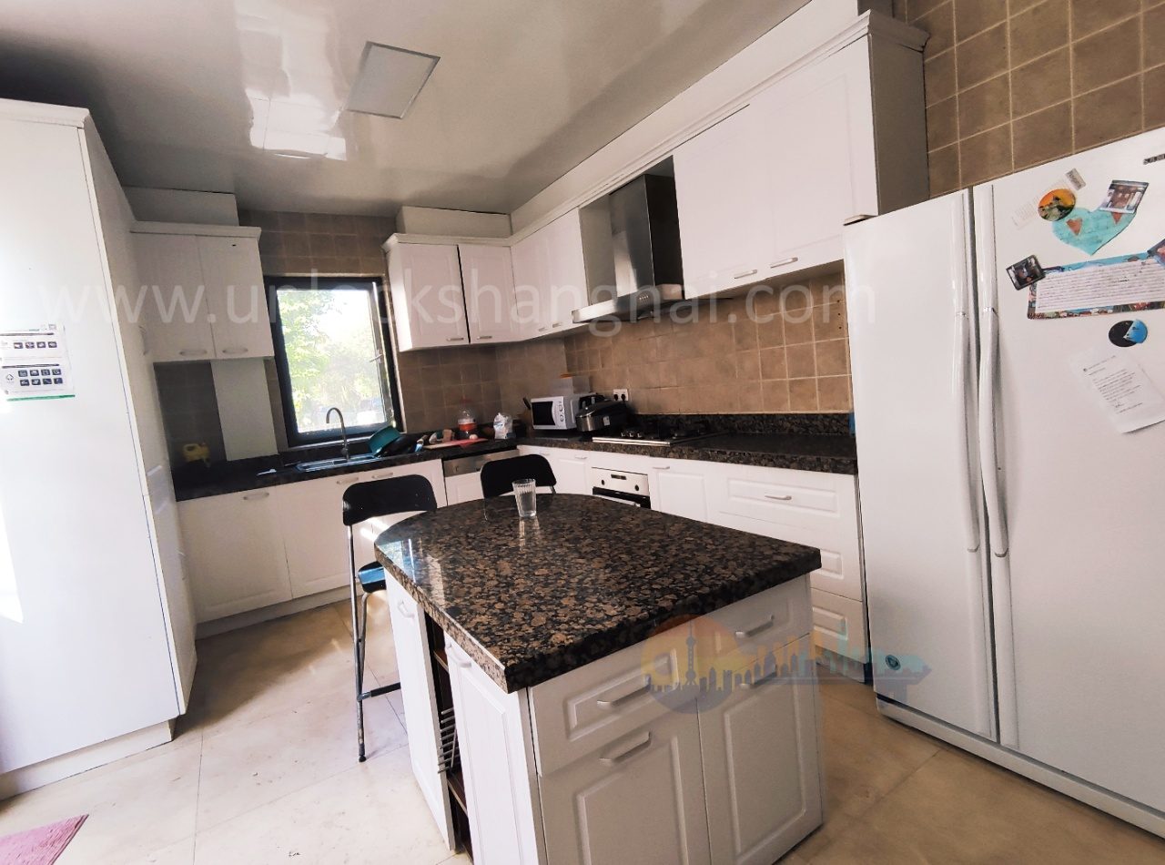 beverly-hills-11149-1NoDcf