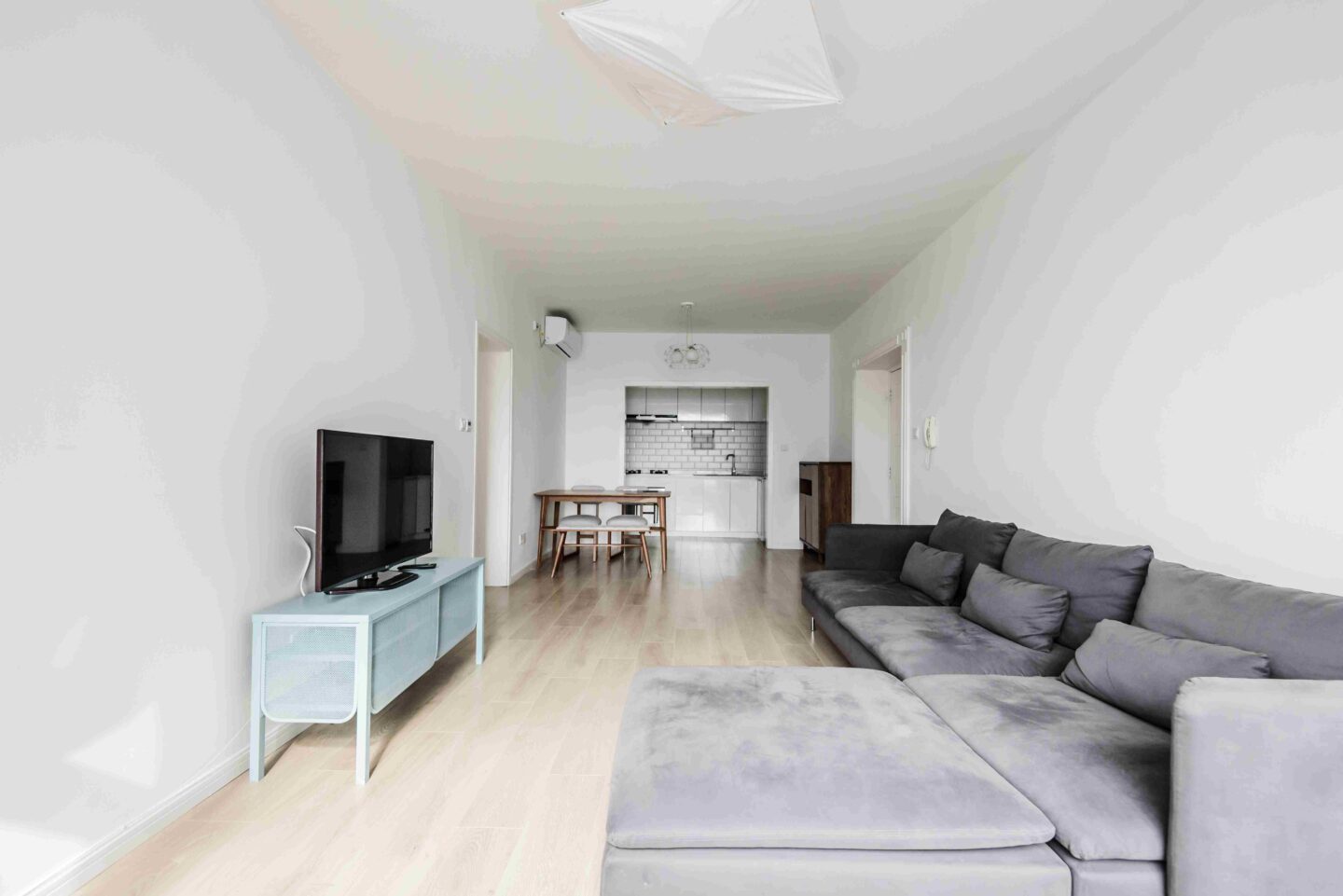 c6265ef4-ffd2-48af-94a4-213d0dab31e8