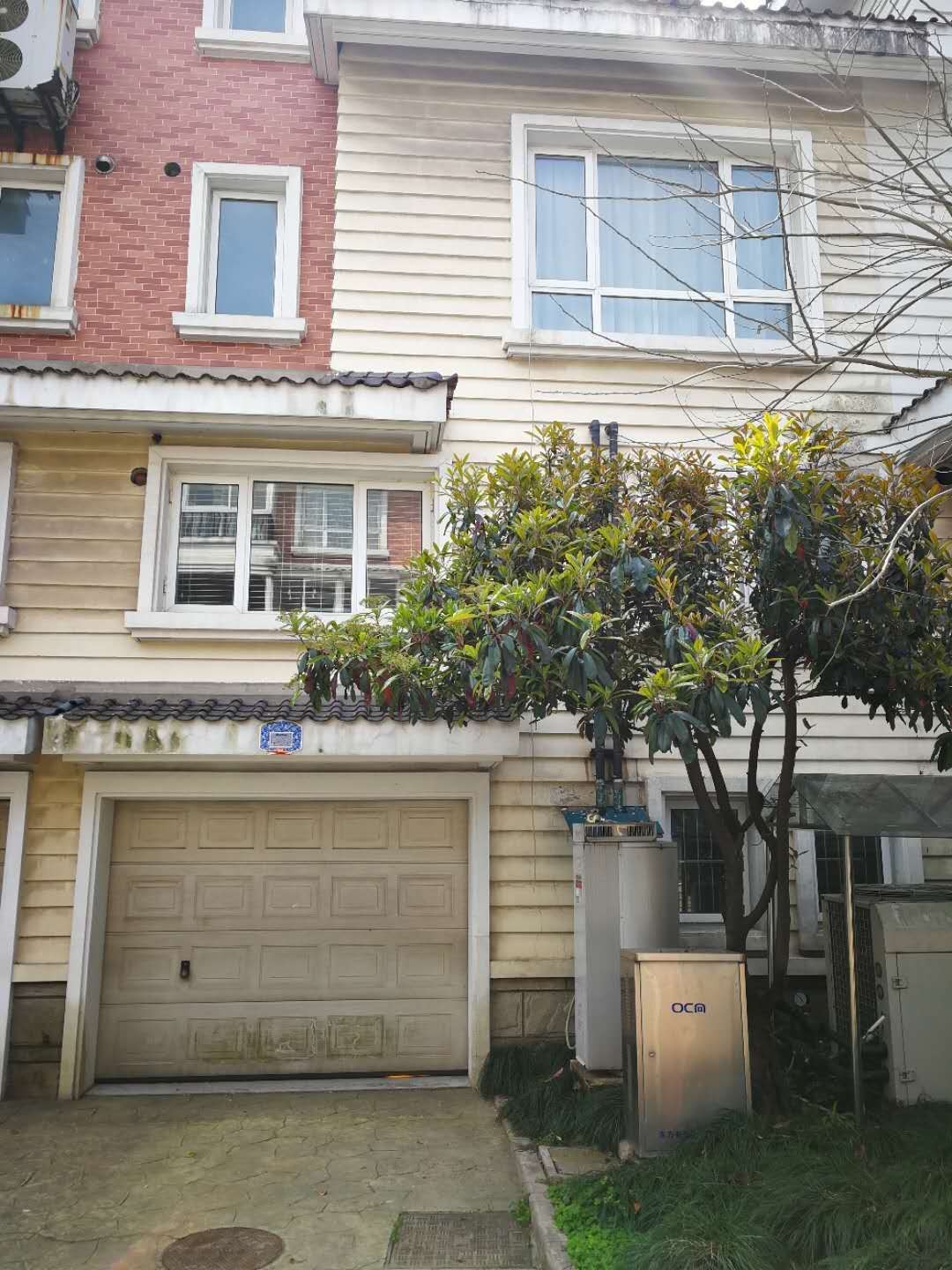 c6a29017-25de-4468-a639-f8bdb043916f