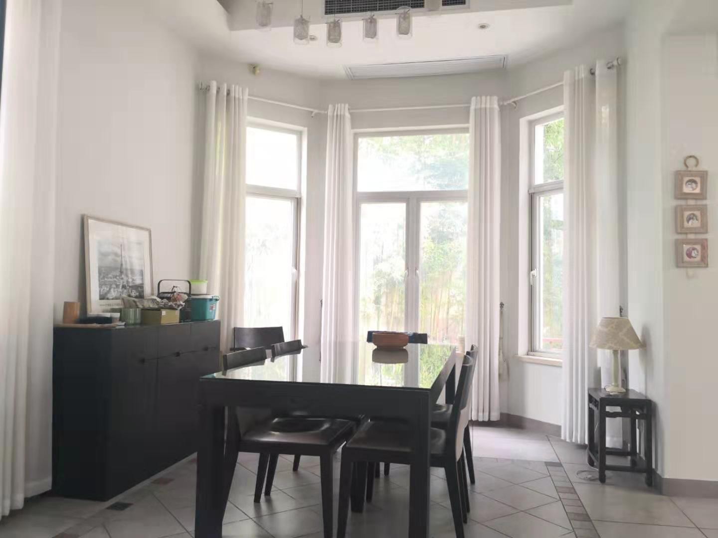 c7733a0d-0680-48a7-ac49-37639a1bb5ff