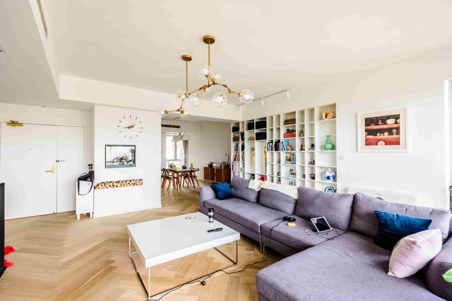 chevalier-place-19689-BK3TEV