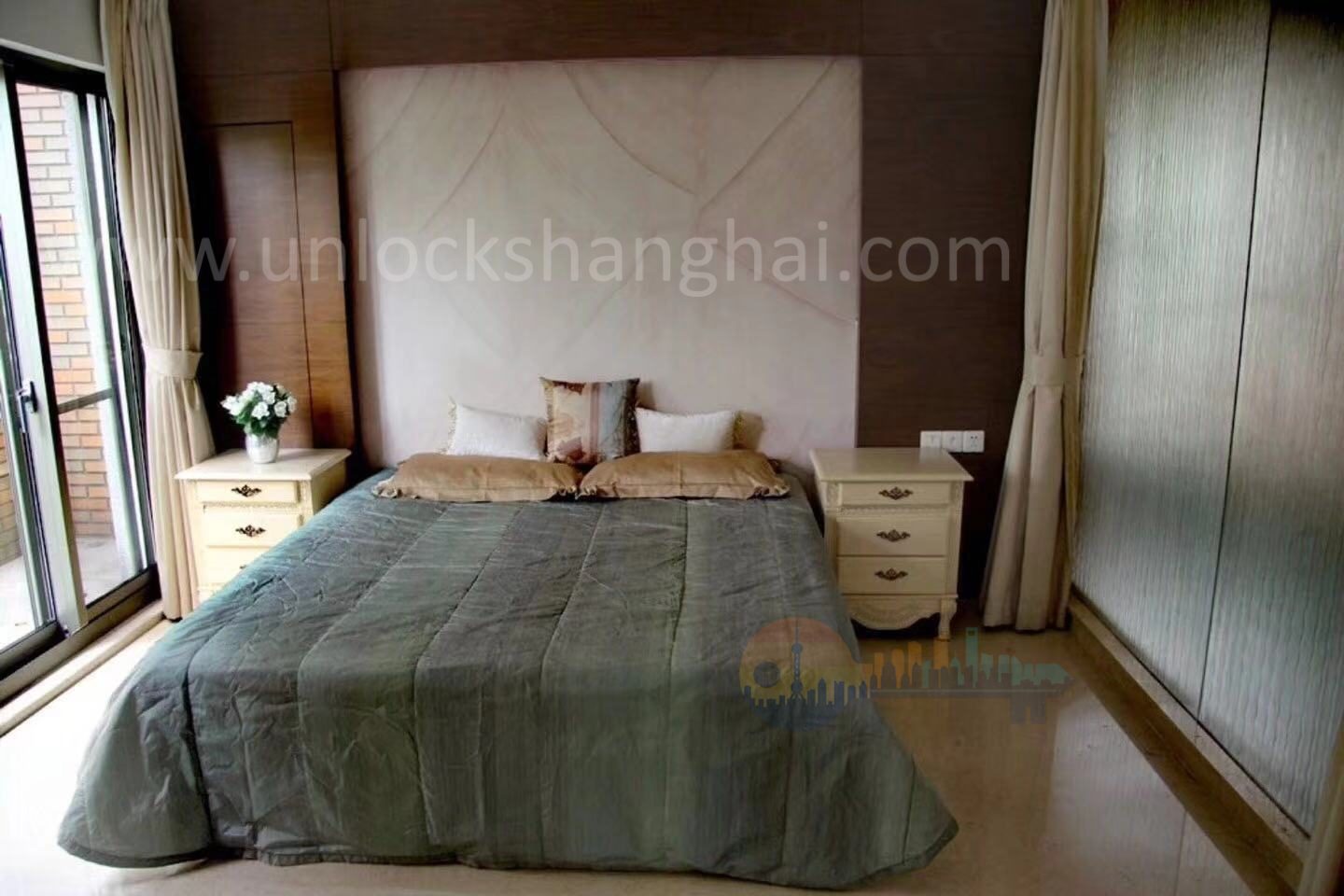 contemporary-spirits-10862-sCAKw5