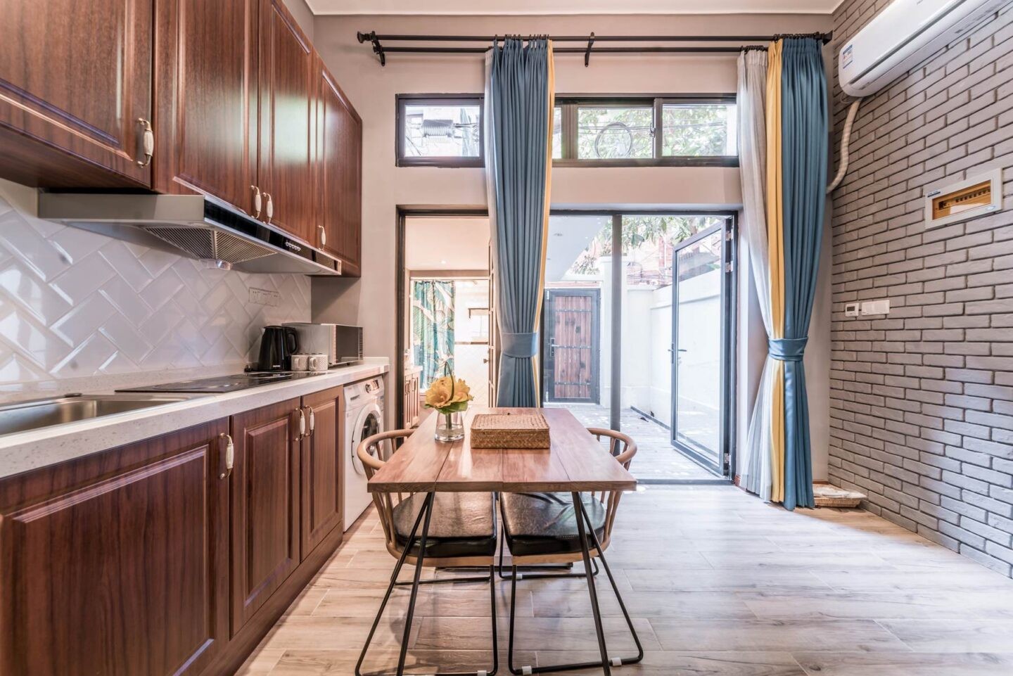 d9ca958d938a473ebd0a8eb88dca6bf4