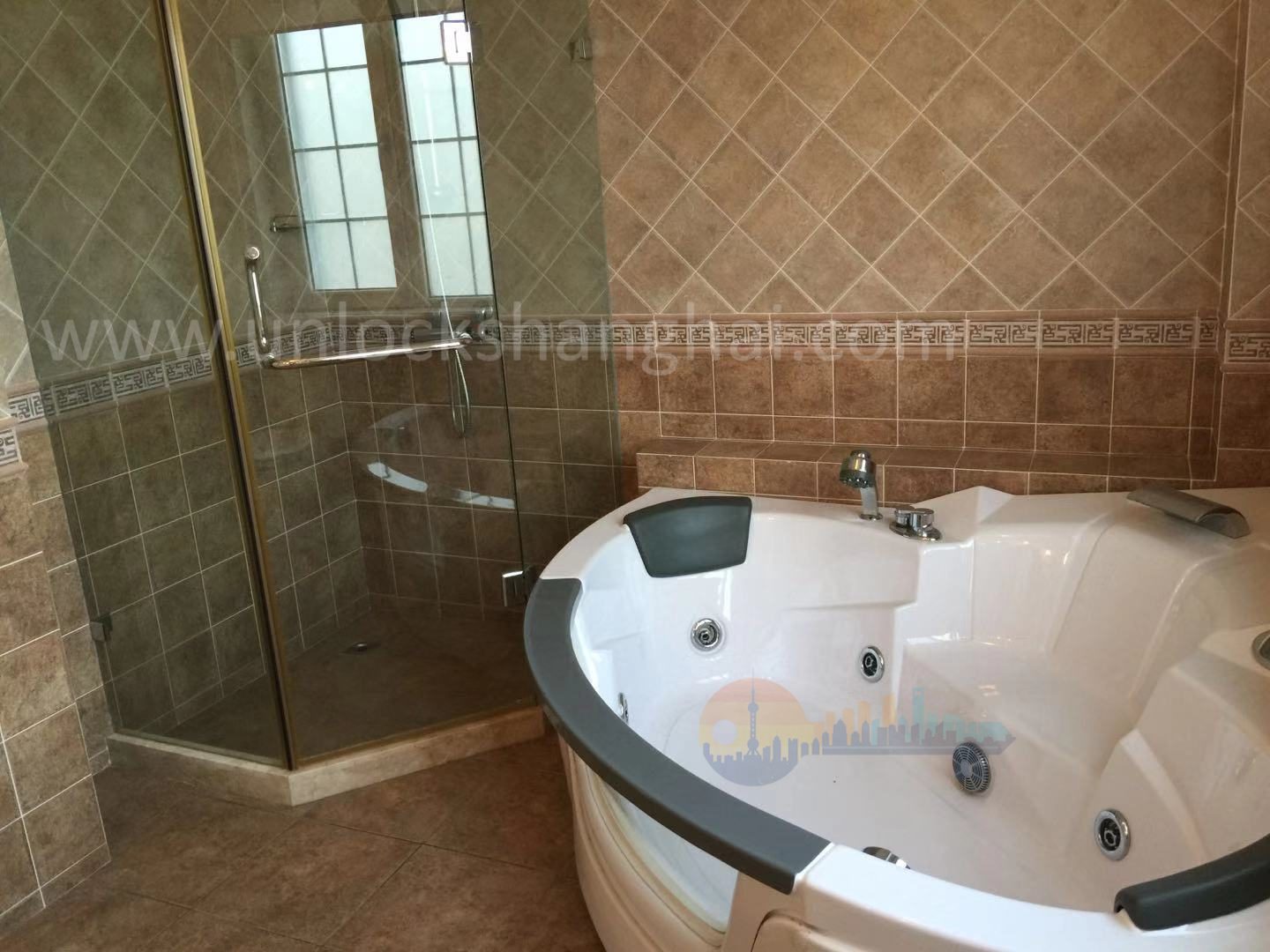 dahao-mountain-villa-10977-EbHMqW