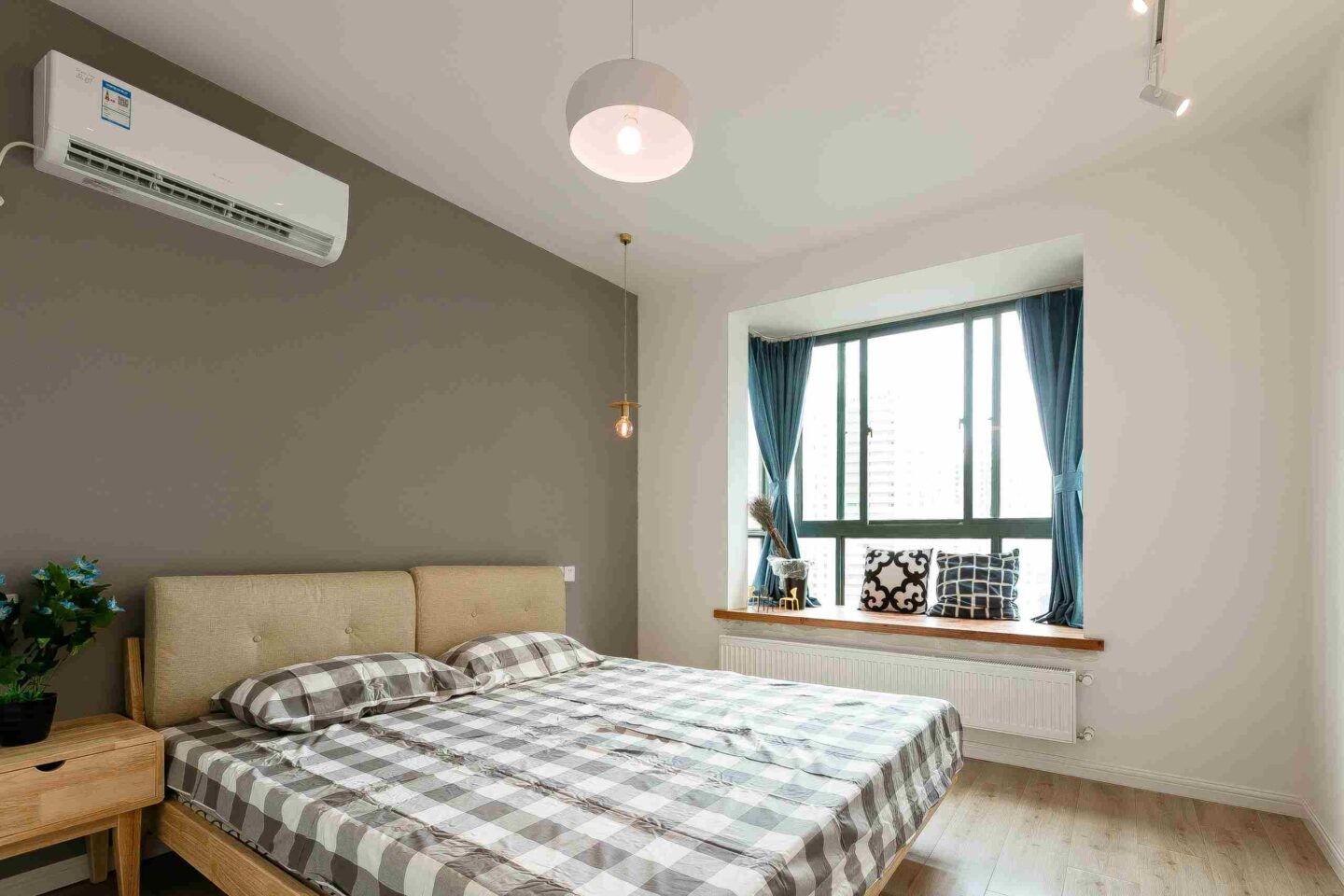 dc82b706-ede7-4072-aa08-7ad6aed859e3