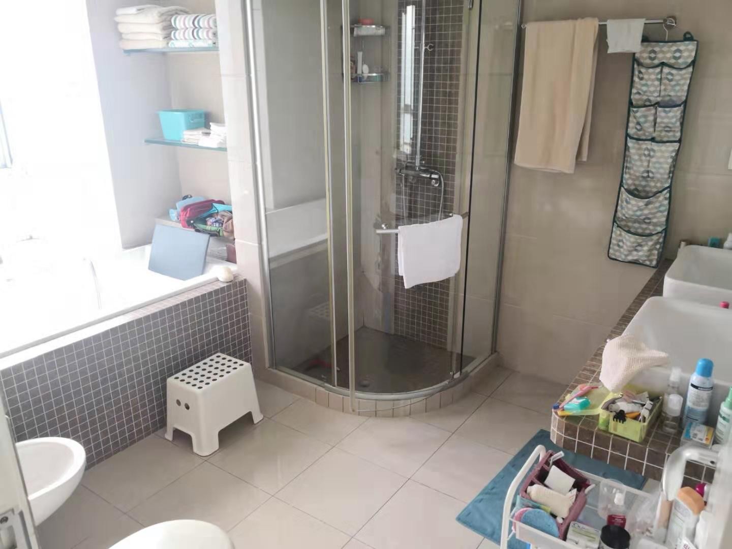 e20a38ca-8fb1-41a8-b27e-2205852f9c2d