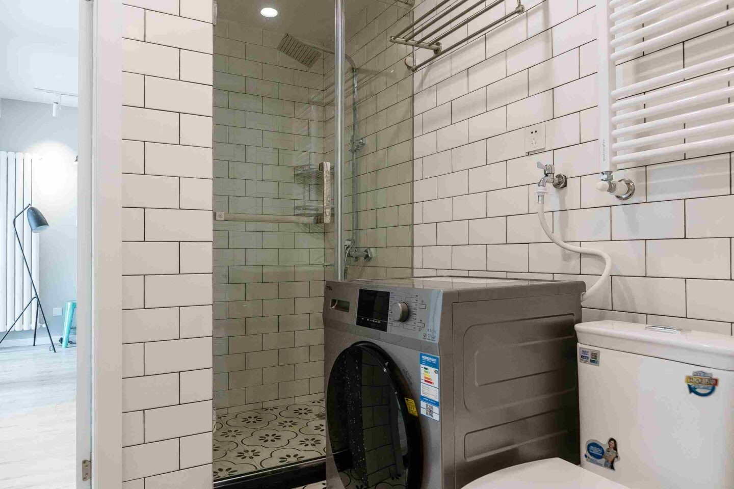 e3a29d5e-5803-4066-b3b8-cf7f02ccb468